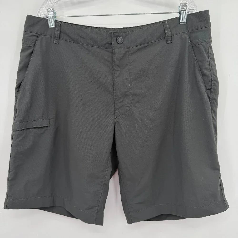 The North Face Gray Hiking Cargo Shorts Mens Size 38